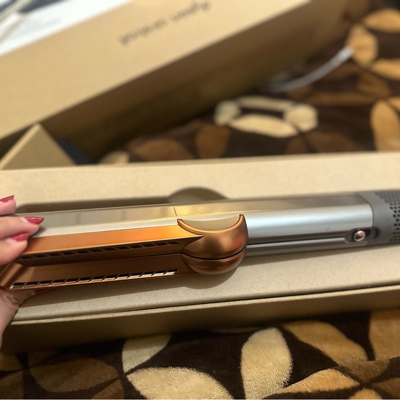 Dyson Airstrait - Picture 6 of 9